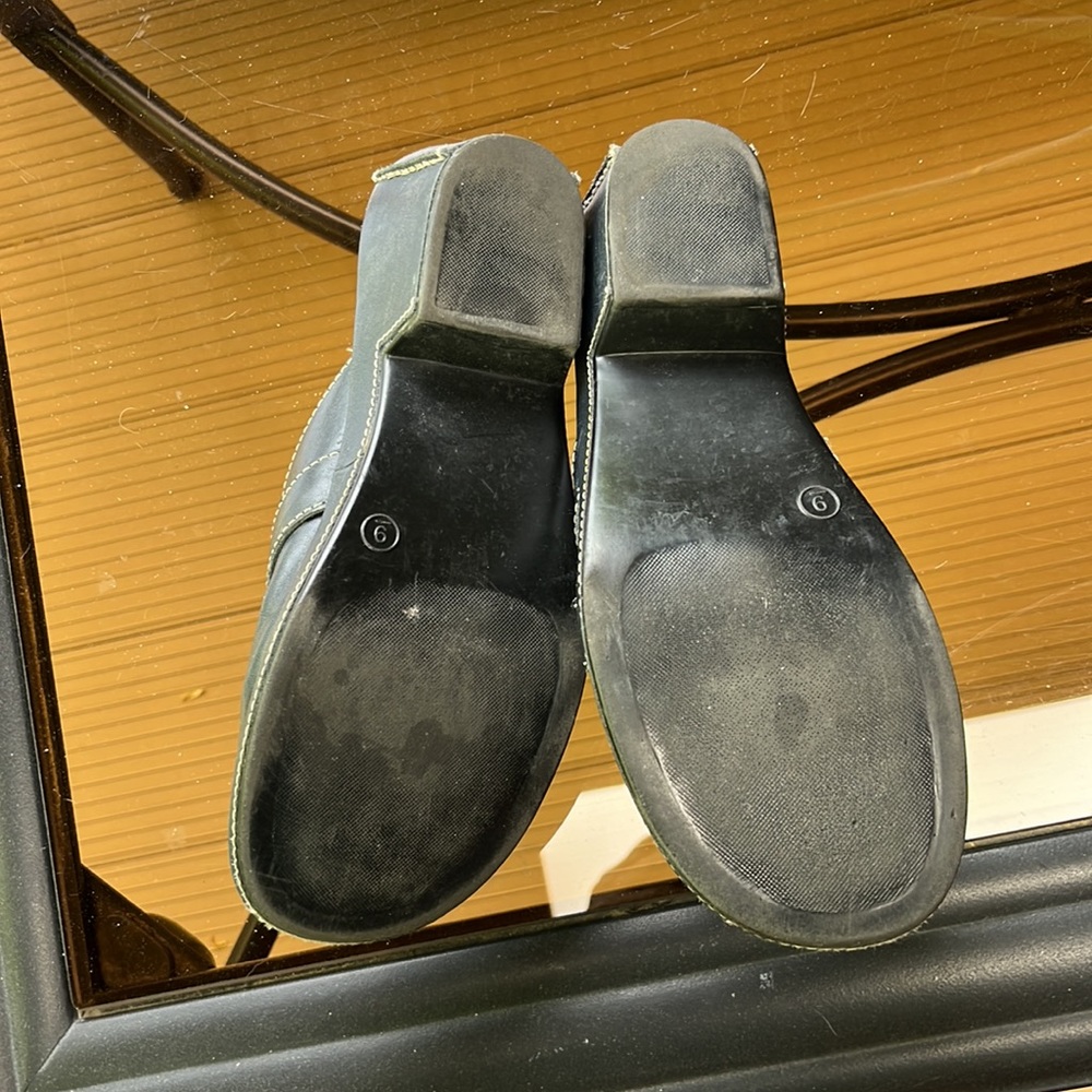 White Mountain Clogs - image 4